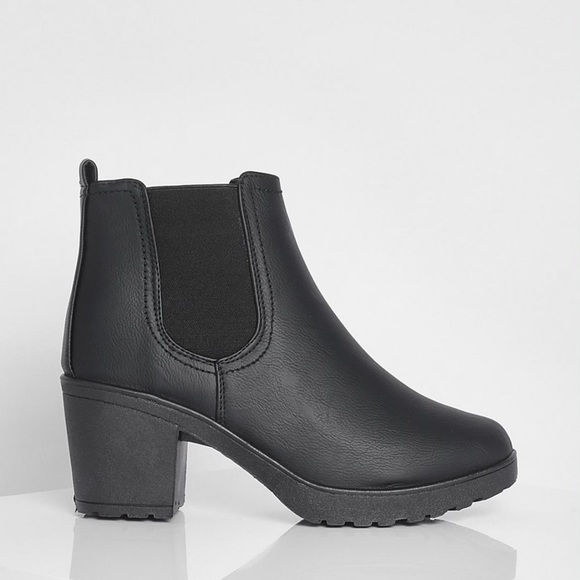 Boohoo Chelsea Ankle Booties - Picture 5 of 5